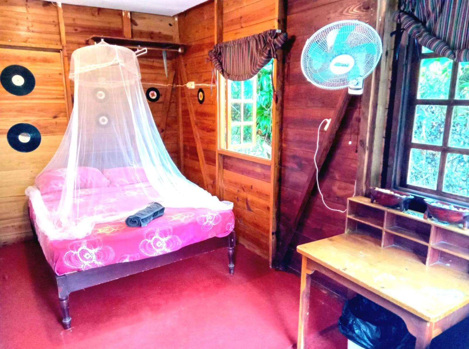 La Familia Guest House And Natural Farm ปอร์ตอันโตนิโอ ภายนอก รูปภาพ