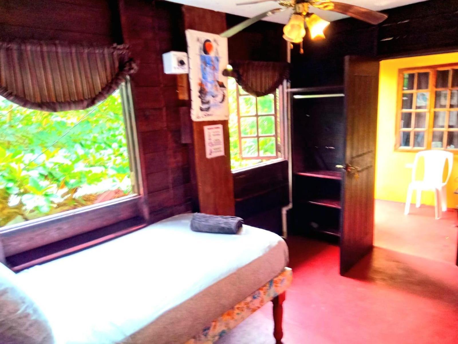 La Familia Guest House And Natural Farm ปอร์ตอันโตนิโอ ภายนอก รูปภาพ